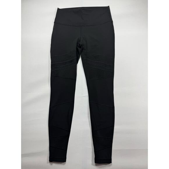 Lululemon Women's Black Mesh Detailed Leggings - Size Tag Missing (Meas. 28x28) - Picture 1 of 4